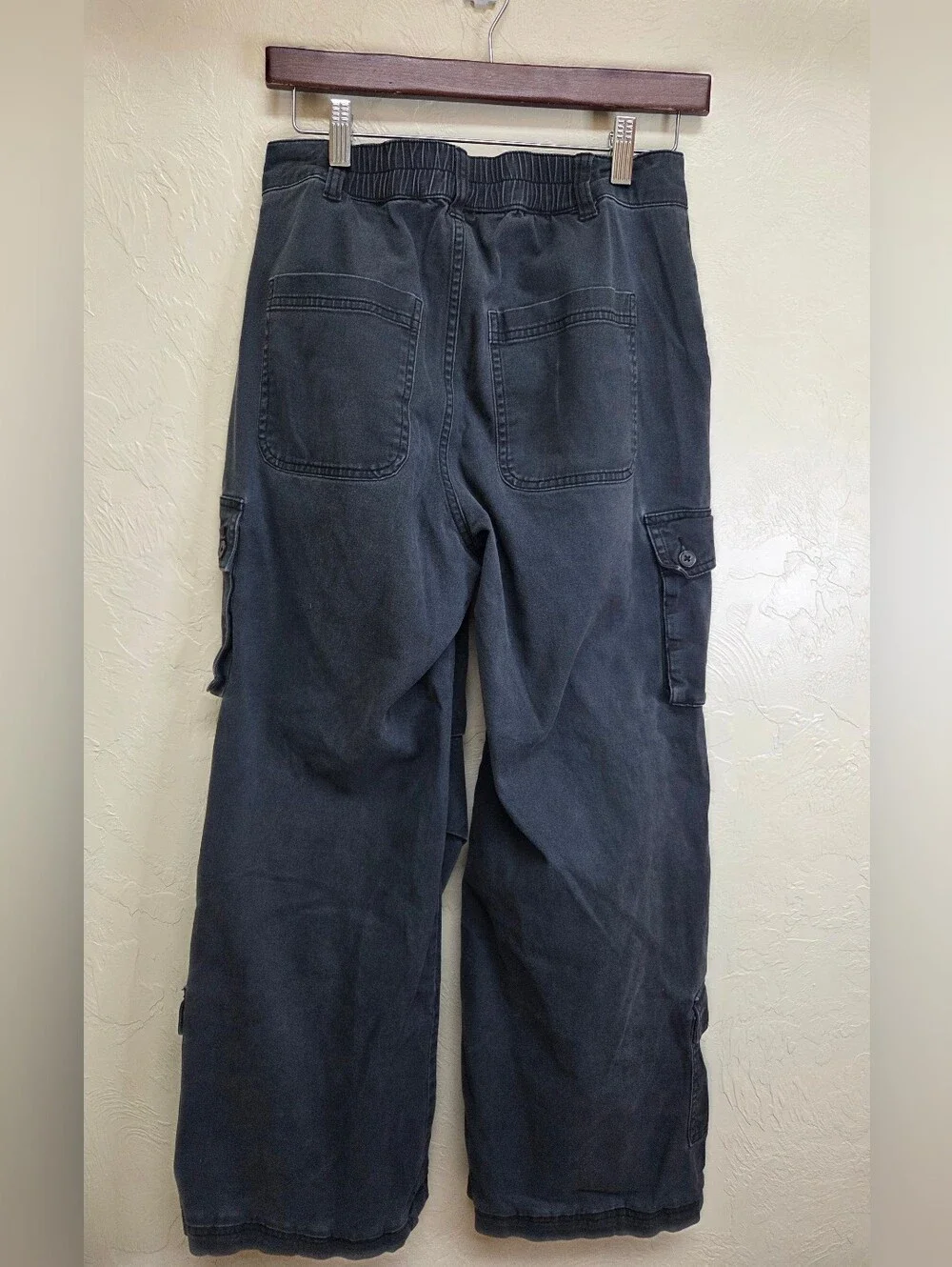 Wild Fable Charcoal Mid-Rise Relaxed Fit Barrel Leg Cargo Pants Size Small/29